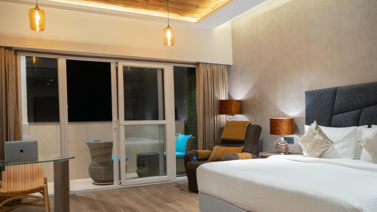 Clarks Inn Suites Kangra Exterior foto
